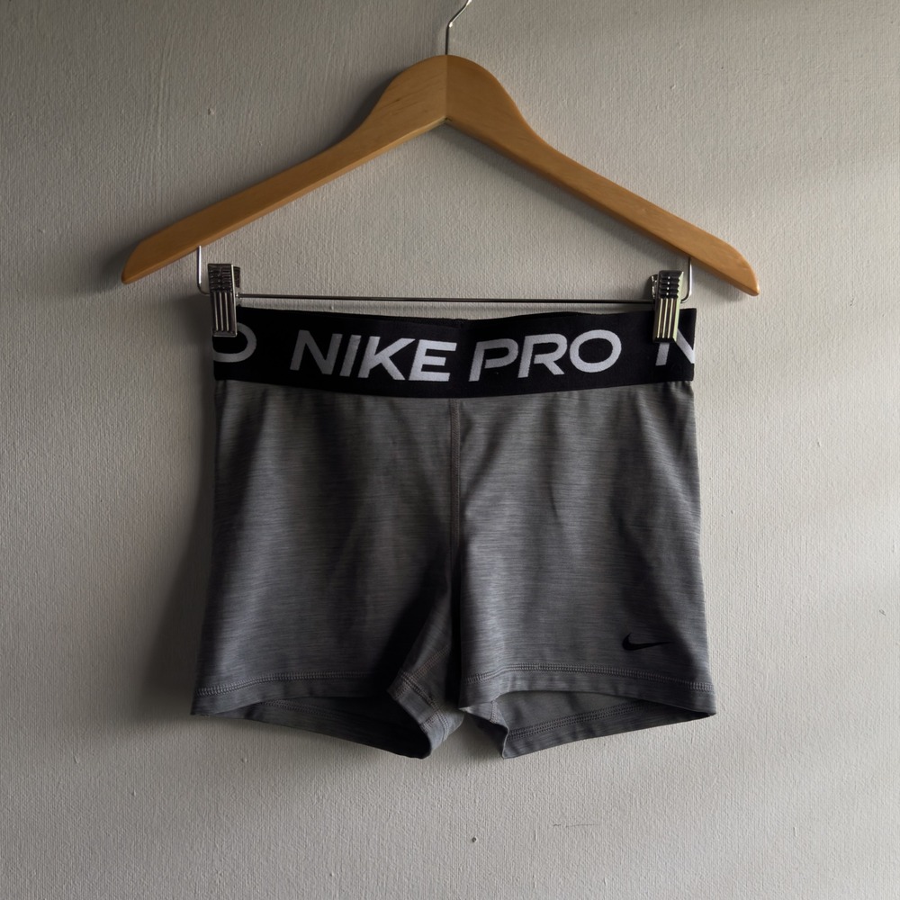 Nike Pro Dri-FIT 3in Compression Shorts Womens Medium Heather Gray Gymcorr